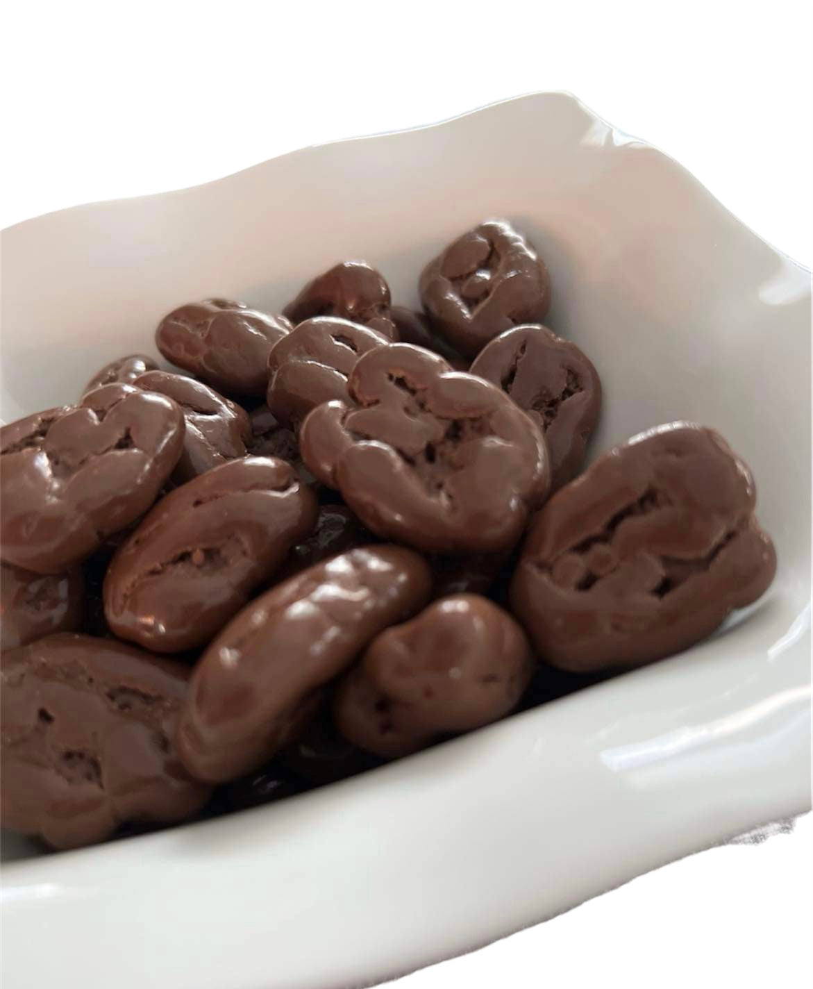 noix de pecan enrobee de chocolat au lait premium - dubai - chocolat de qualité 